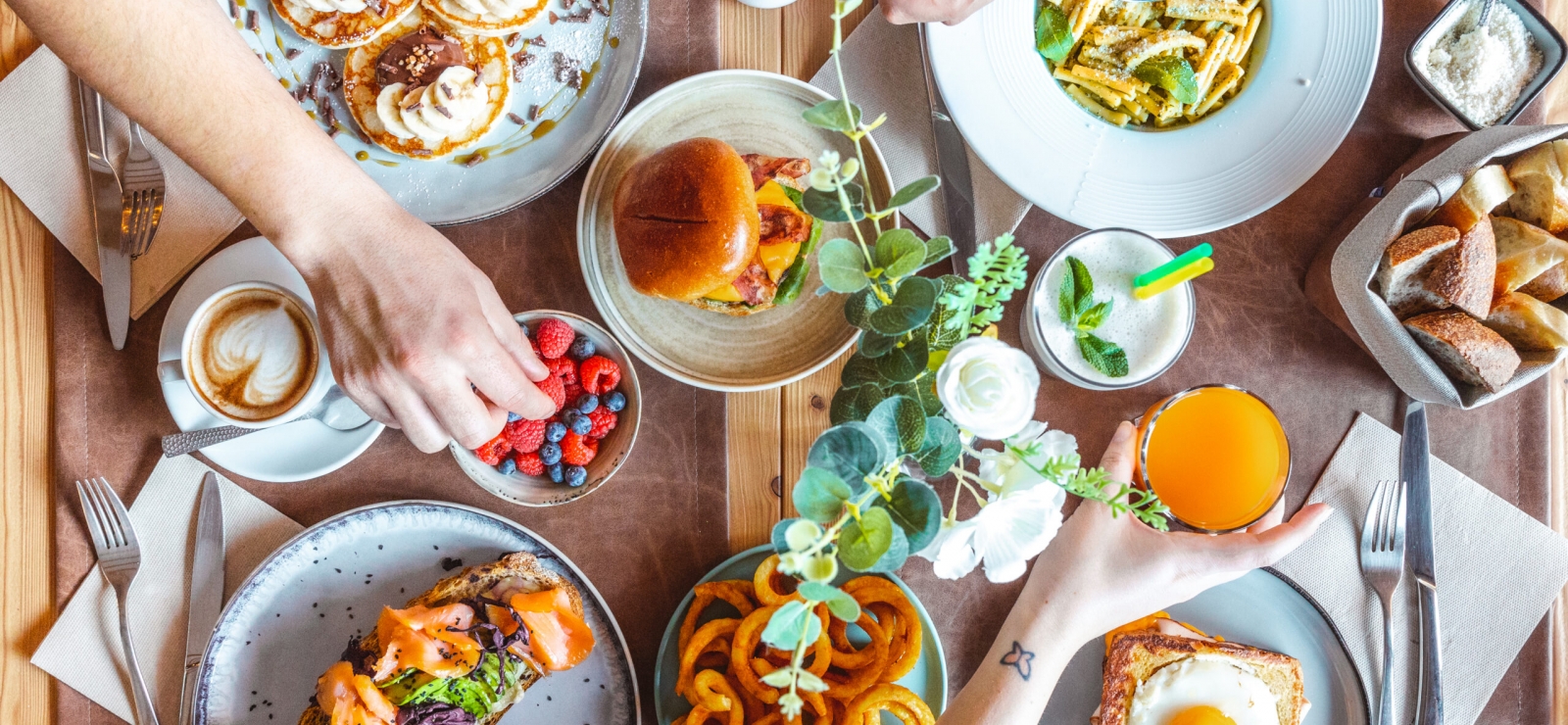 Le petit-déjeuner buffet à volonté