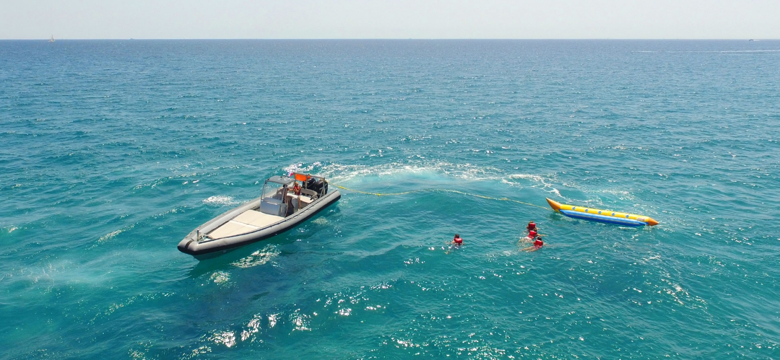 mer bouees tractees a saint-aygulf