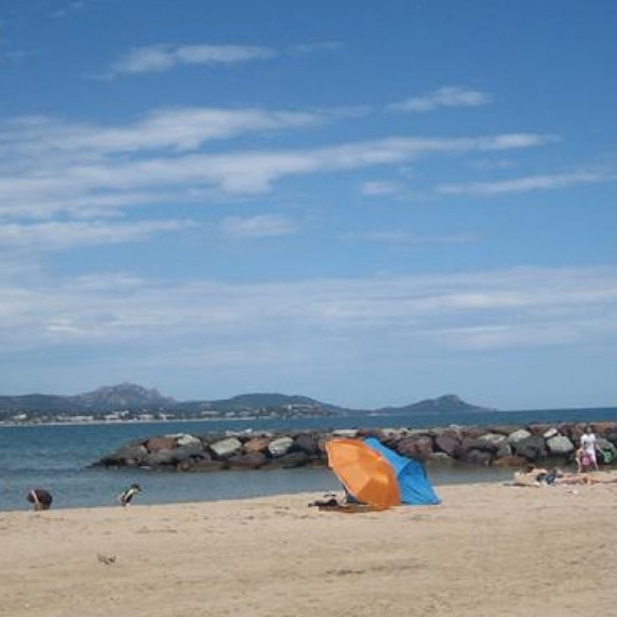 plage esclamande frejus