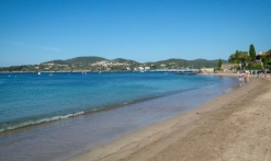 plage de saint-raphael agay la baumette