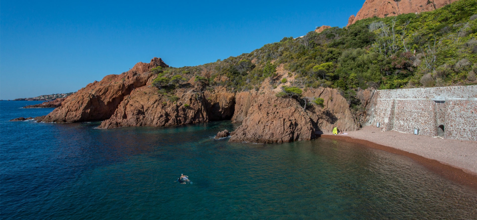 saintraphael - calanque saint barthelemy