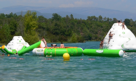 saint-cassien - plage arbousiers jeux