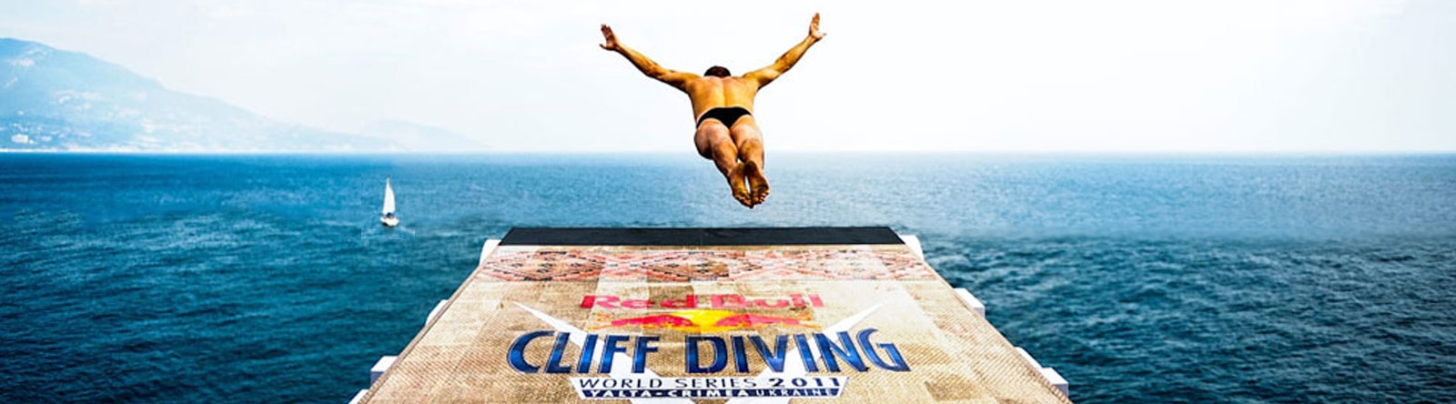 redbull-cliff-diving-saint-raphael