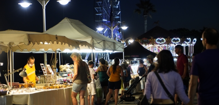 Marché nocturne en Estérel Côte d'Azur