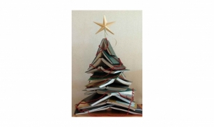 DIY Sapin de Noël recyclé en livres