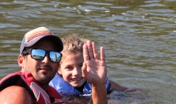 Ski nautique sur lac