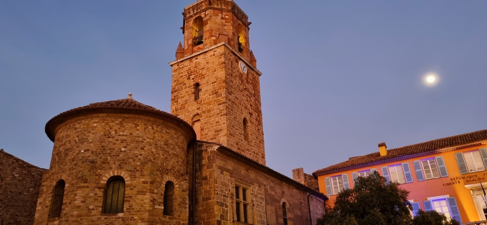 Cathédrale Saint-Léonce