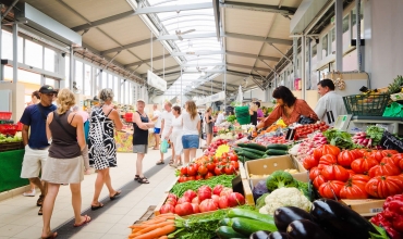 Marché alimentaire République