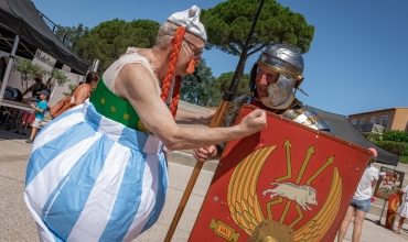 Obélix et un soldat romain