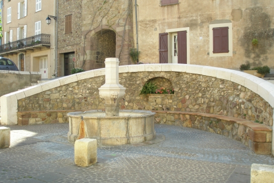 Fontaine vieille