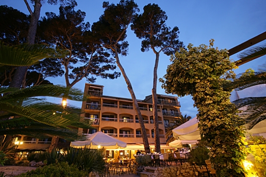 Hôtel Saint-Aygulf - la façade