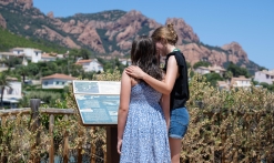 Tour bus le long du chemin de mémoire Saint-Raphaël