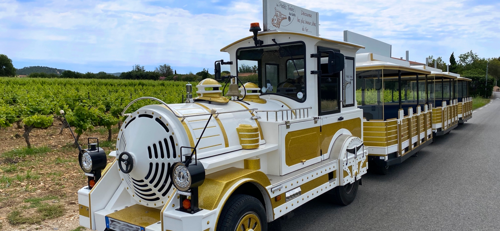 Balade en petit train au milieu des vignes à La Londe le Maures