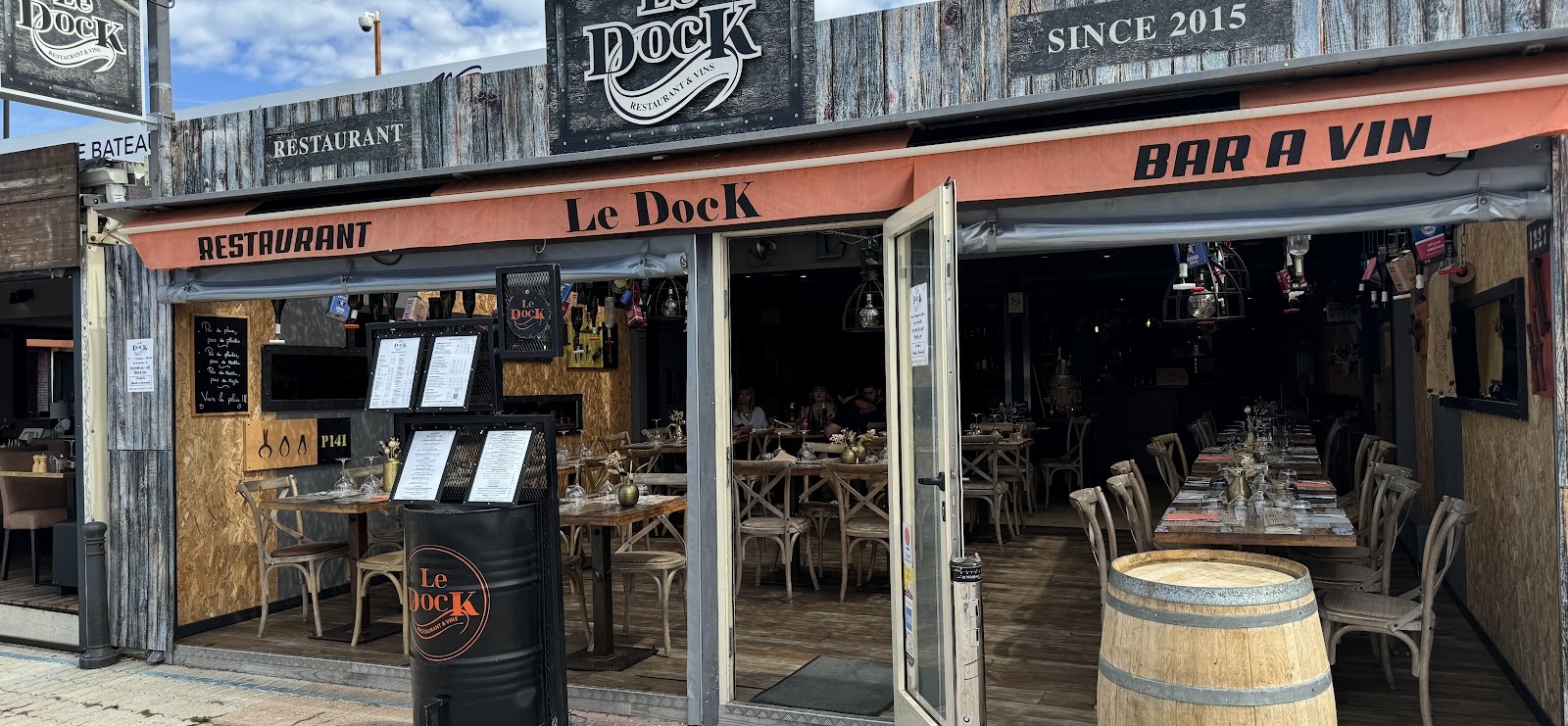 Le Dock