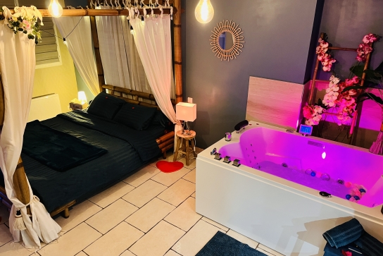 Jeux de lumière dans la baignoire