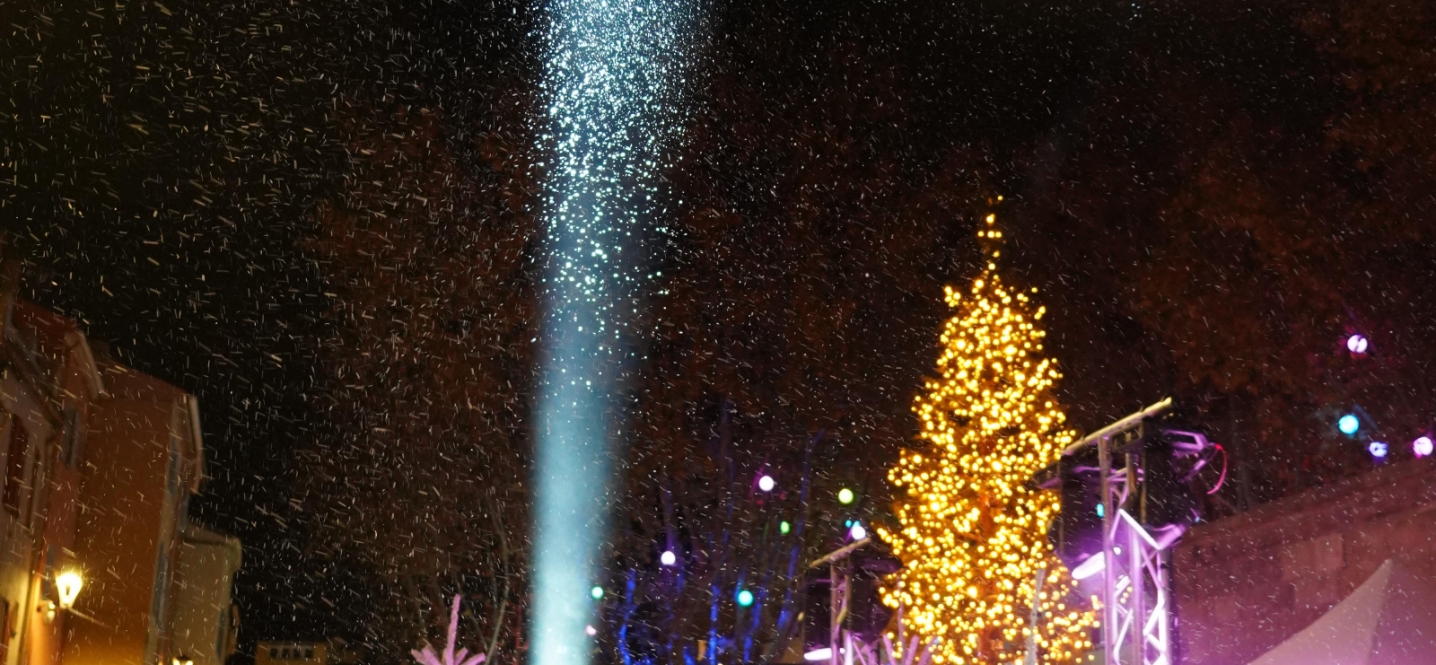Lancement des festivités de Noël 'soirée DJ'