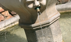 Fontaine vieille