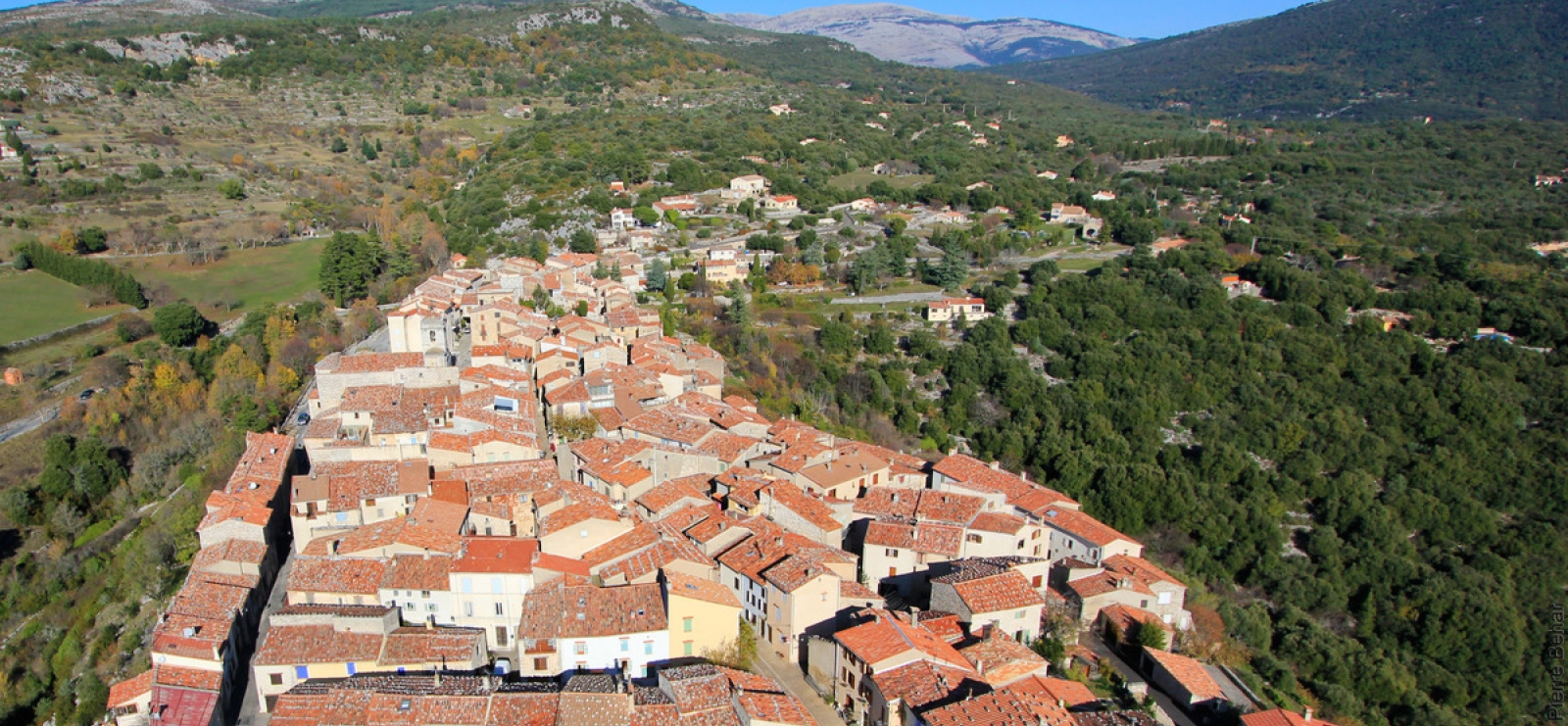 Randonnée circuit des mégalithes et cascade de la Clar