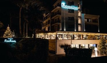 Réveillon festif face à la mer