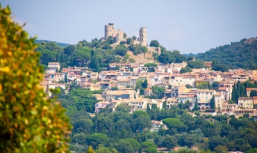 Grimaud & Port-Grimaud, du château aux canaux