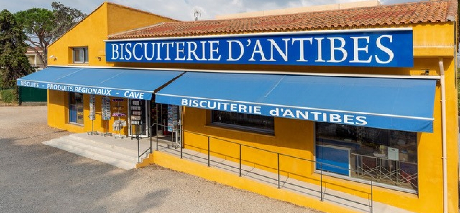 Du palais antibois à Saint-Honorat