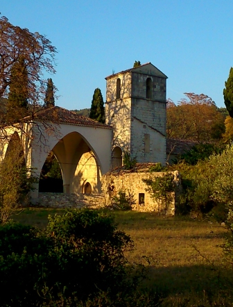 Chapelle en Automme