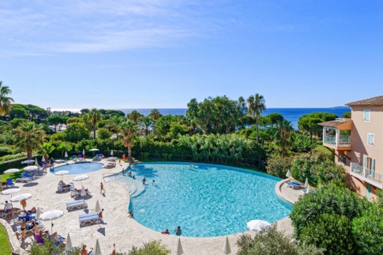 côté piscine 2