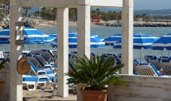 Plage Restaurant - Blanc et Bleu Beach club