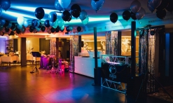 Réveillon festif face à la mer