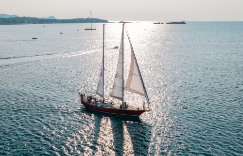 Sortie coucher de soleil en voilier