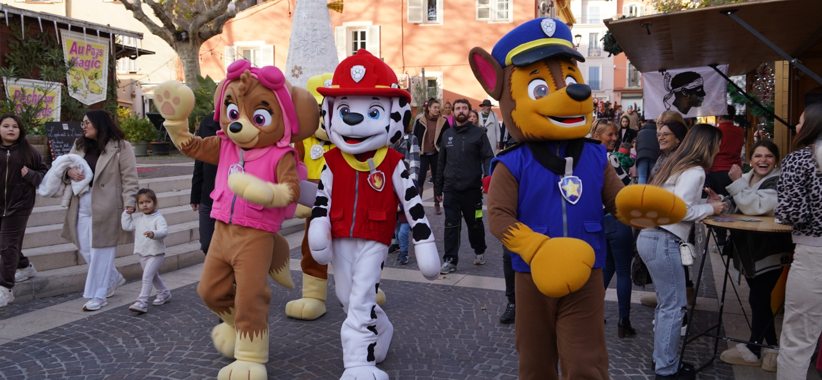 Déambulation de mascottes