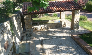 au milieu du jardin d'enfants